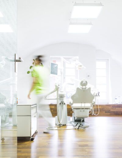 Dr. Holger Krauch und Kollegen – Ulm Moderne Praxis für Zahnmedizin im Herzen von Ulm