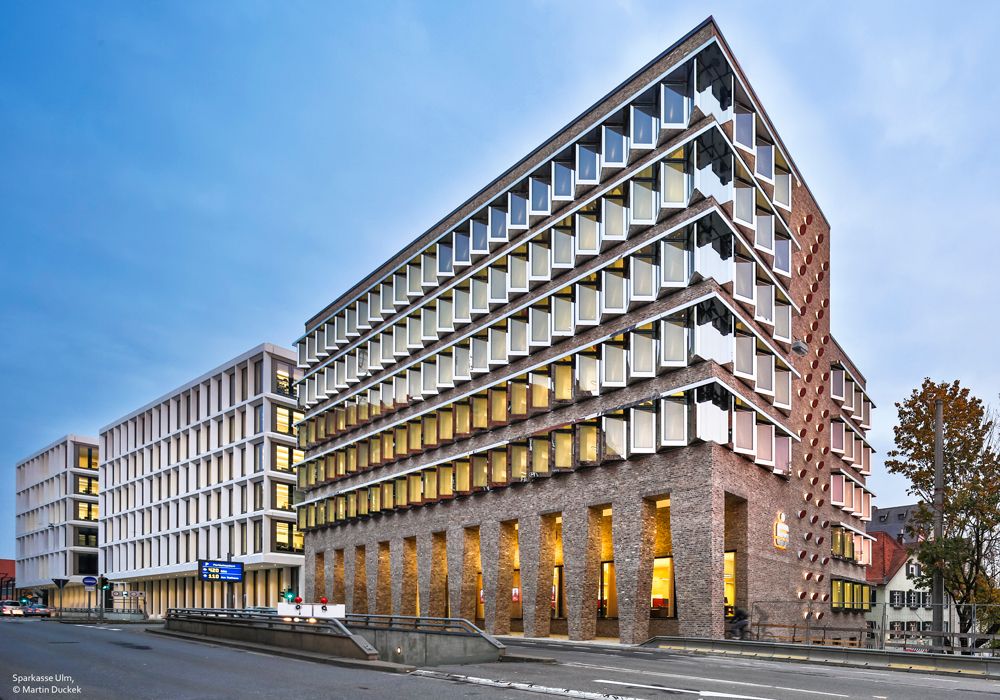 Planung und Beratung in der Real Estate-Branche Drees & Sommer 6 Drees & Sommer – Ulm Planung und Beratung in der Real Estate-Branche