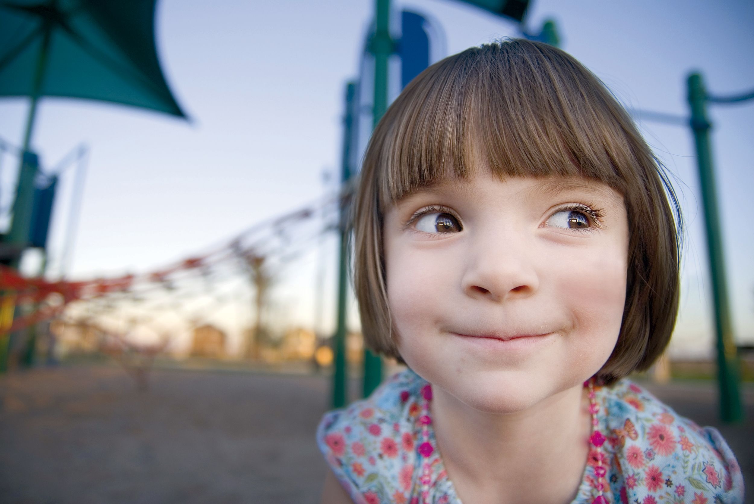 Taube Kinder lernen hören – Freiburg Förderverein für gehörlose Kinder