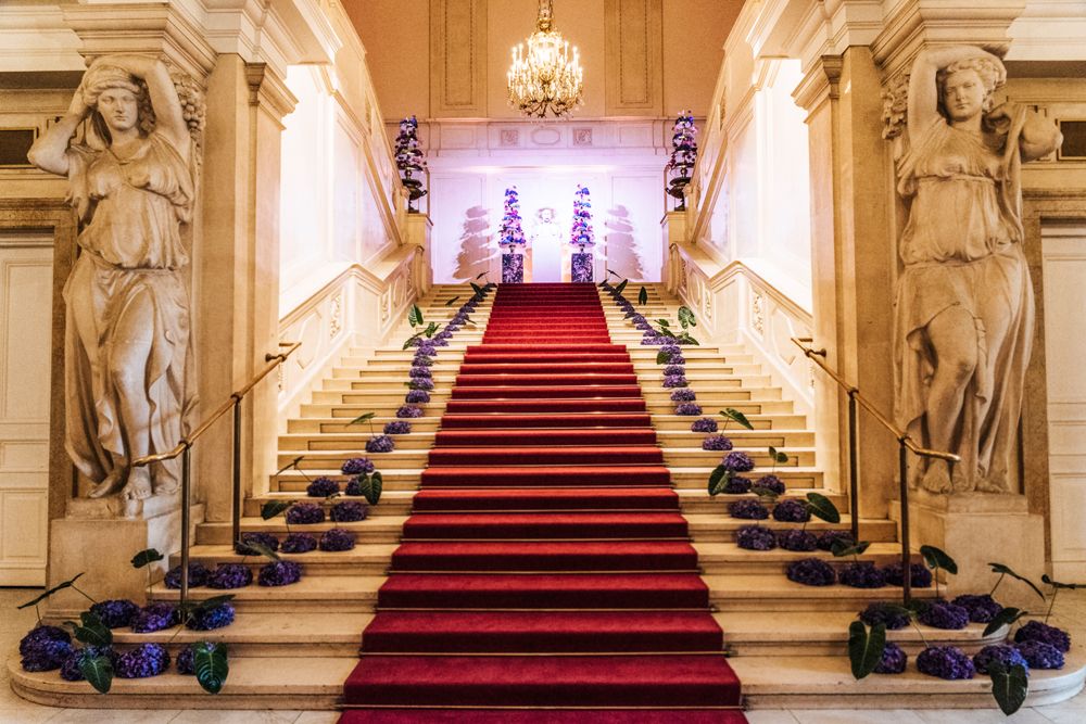 Blumendekorationen in der Zweigstelle – Wien 18 Zweigstelle – Wien