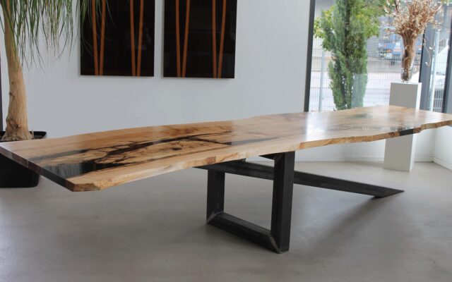 feinste-furniere Edles Holz in jeder Stärke. Unsere Stärke feinste Furniere.