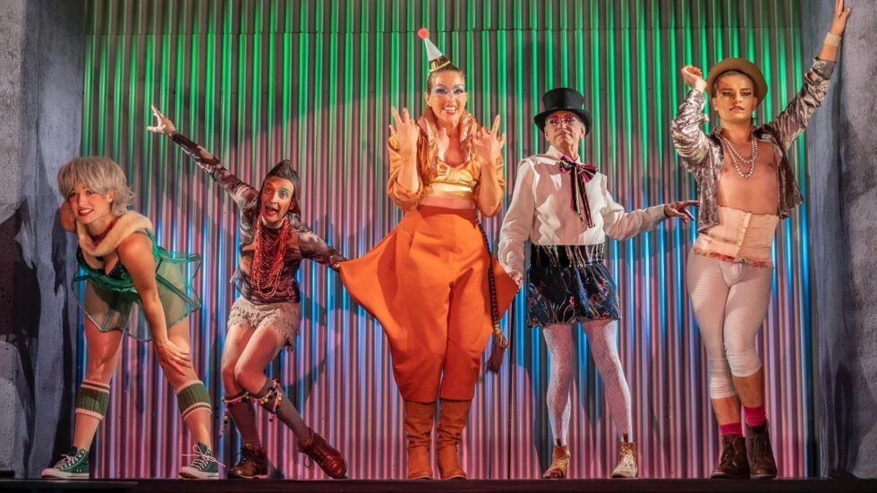 die-schoenen-musiktheater-e-werk Die Schönen: Musiktheater im E-Werk