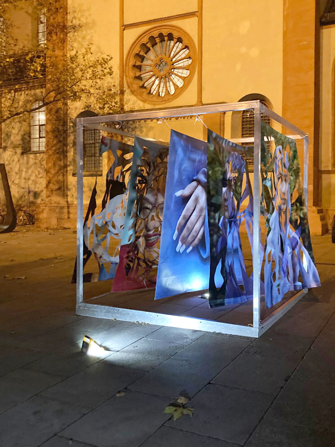 Der Kubus – Achtung! Kunstleerer Raum