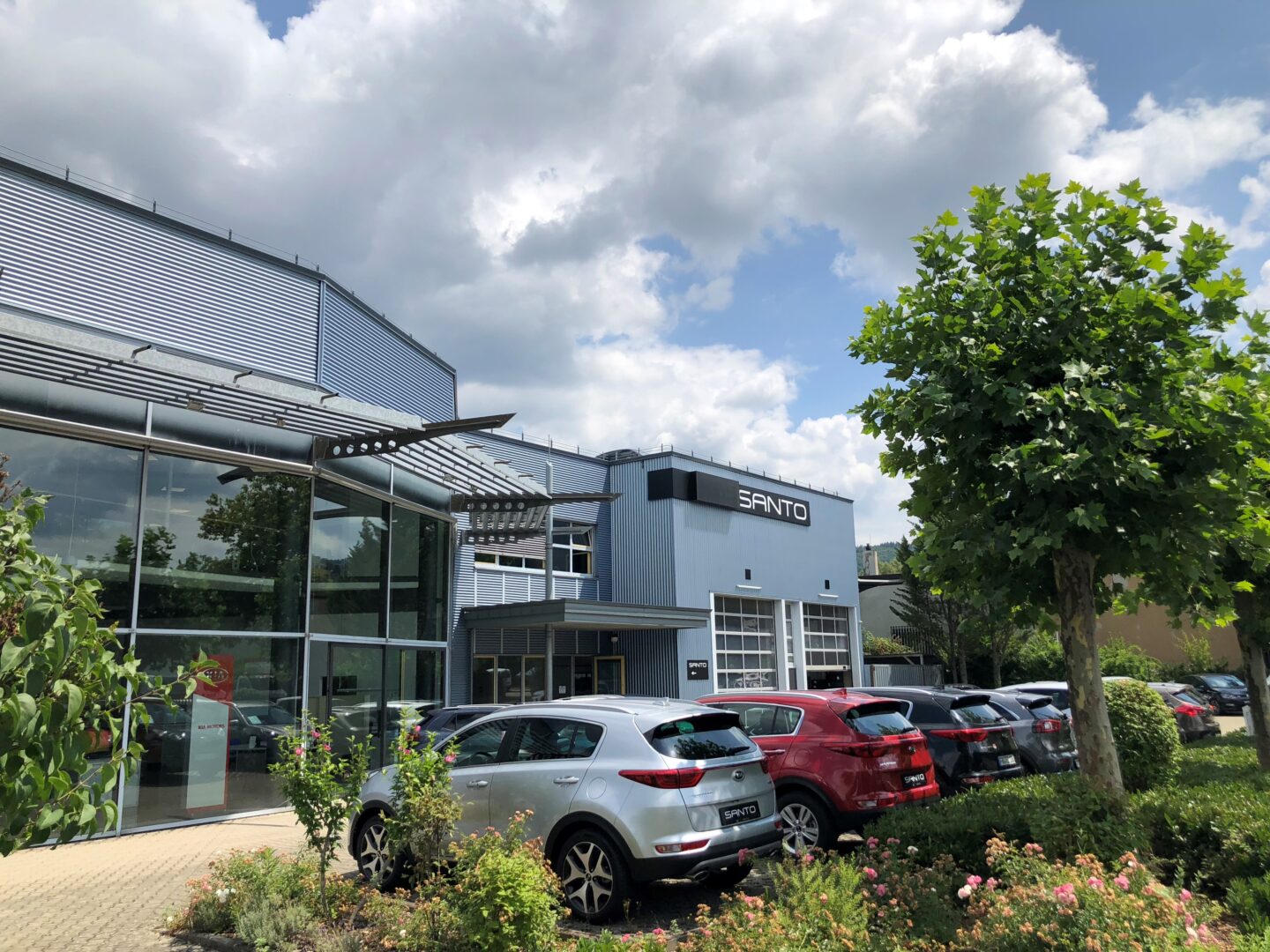 SANTO GROUP Freiburg - Zuverlässiger Partner der Region für Mobilität & Gebäudereinigung 6 SANTO GROUP Freiburg - Zuverlässiger Partner der Region für Mobilität & Gebäudereinigung