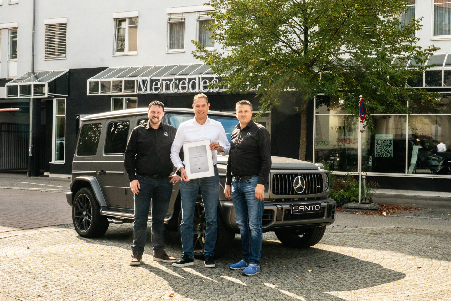 SANTO GROUP Freiburg - Zuverlässiger Partner der Region für Mobilität & Gebäudereinigung 3 SANTO GROUP Freiburg - Zuverlässiger Partner der Region für Mobilität & Gebäudereinigung